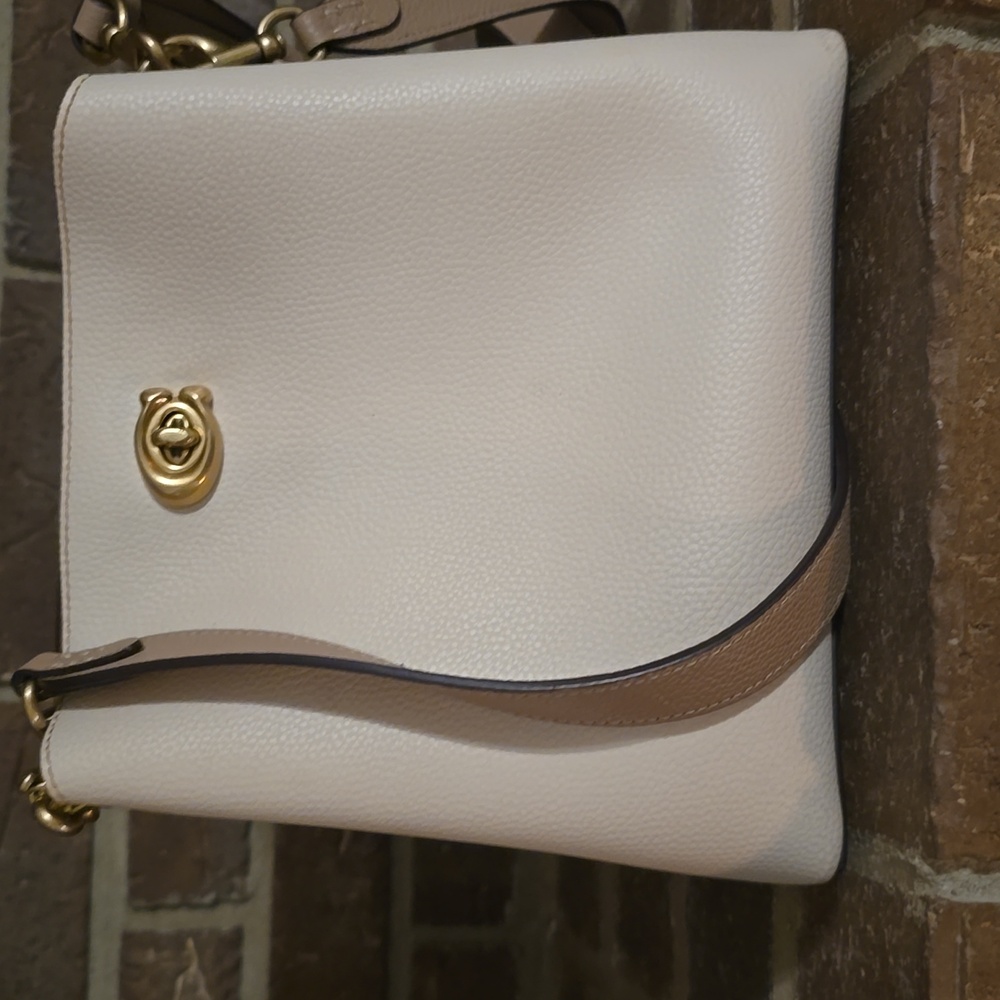 Coach Willow Bucket Pebbled Leather Shoulder Bag in Chalk with Gold Hardware